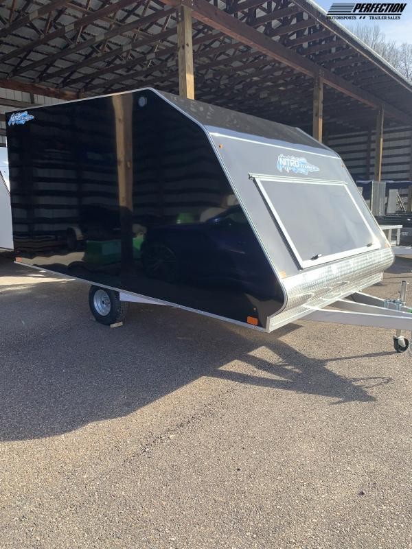 2001 Triton Trailers Triton Clamshell Snowmobile Trailer
