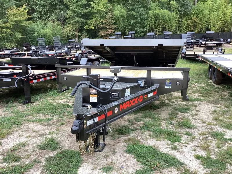 2026 MAXX-D GOX10224 Tilt Trailer
