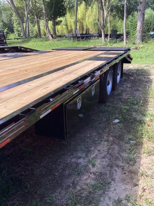 new Equipment / Flatbed Trailers Diamond T Trailers  for sale, in Knightdale, NC Thumbnail 3