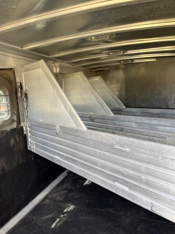 used Horse Trailers Featherlite  for sale, in Ennis, TX Thumbnail 9