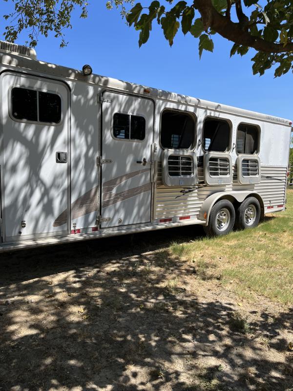 used Horse Trailers Featherlite  for sale, in Ennis, TX image-0