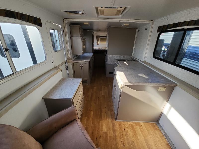 used Fifth Wheel Trailers TrailManor Trail Manor for sale, in Omaha, NE Thumbnail 3