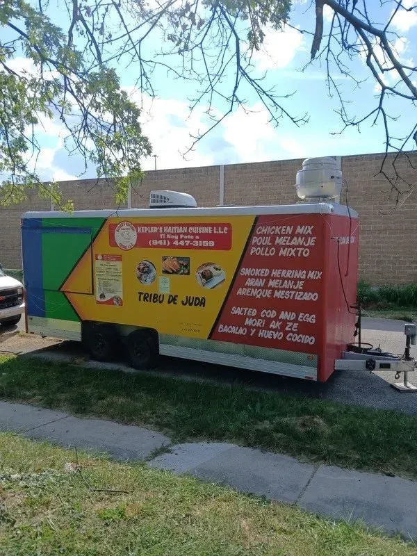 2004 Wells Cargo Utility Vending / Concession Trailers