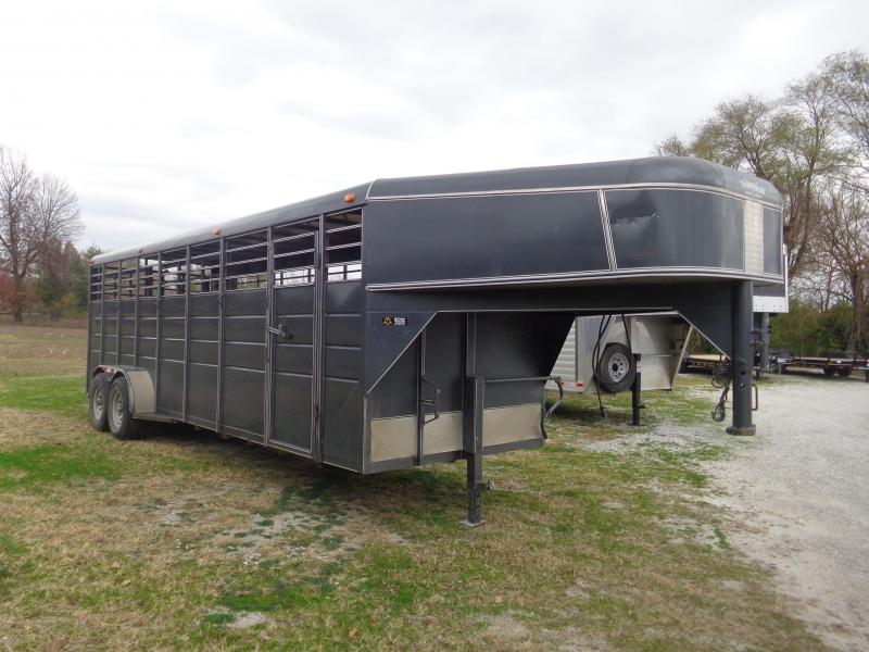 USED 2018 Calico Trailers 24 x 6 Metal Top Livestock Trailer USED 2018 Calico Trailers 24 x 6 Metal Top Livestock Trailer