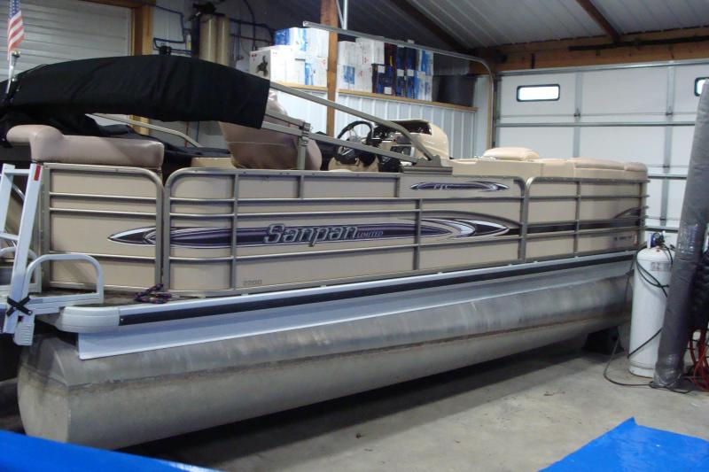 2008 Godfrey Pontoon Boats PTC Limited 220 Pontoon Boat 2008 Godfrey Pontoon Boats PTC Limited 220 Pontoon Boat
