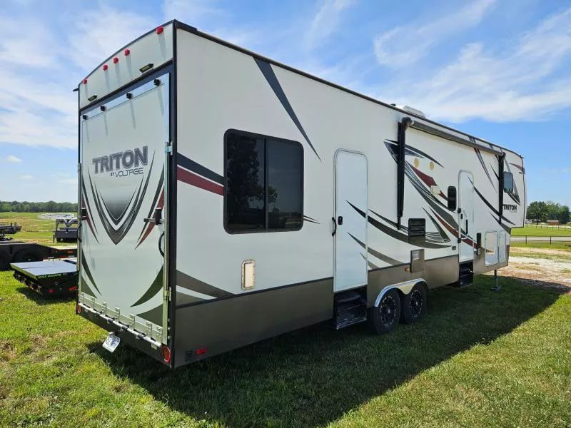 used Cargo (Enclosed) Trailers Dutchmen RV  for sale, in Billings, MO Thumbnail 8