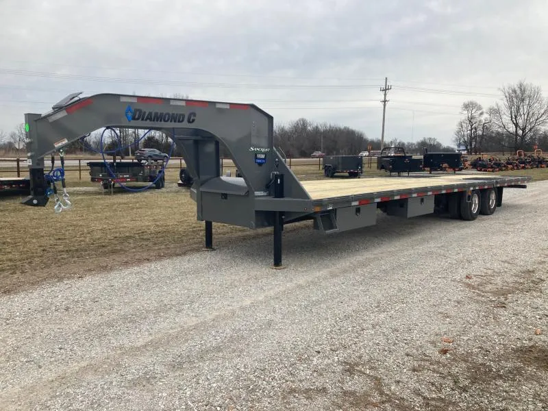 2026 Diamond C 102X35 TANDEM 25K GN HYDROTAIL W/ BLACKWOOD RUNNERS, HYDROJACKS, ALUM OUTERS, SOLAR & WIRELESS REMOTE