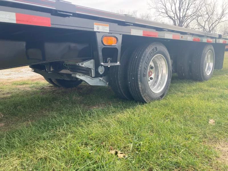 new Equipment / Flatbed Trailers Diamond C Trailers  for sale, in Billings, MO Thumbnail 6