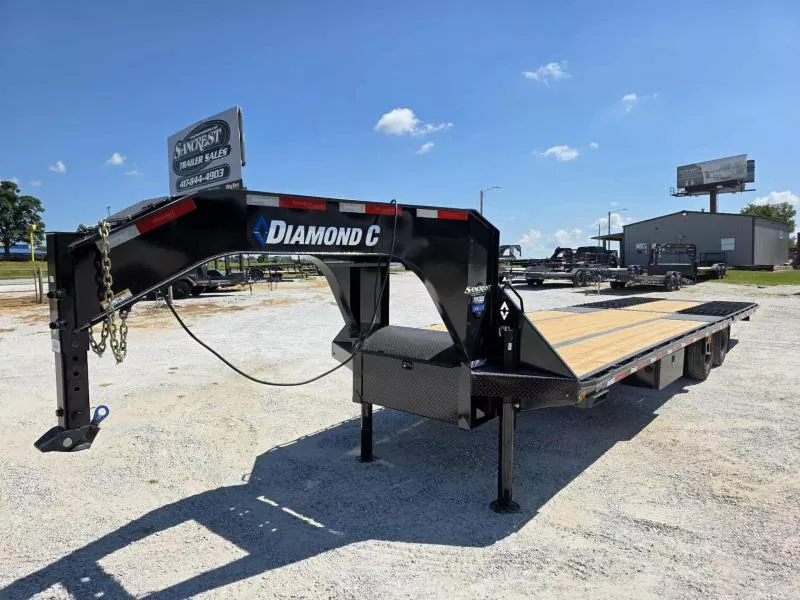 2026 102x32 25.9K Diamond C FMAX212 HYDROTAIL w/ Cleated Tail/ Hydro Jacks