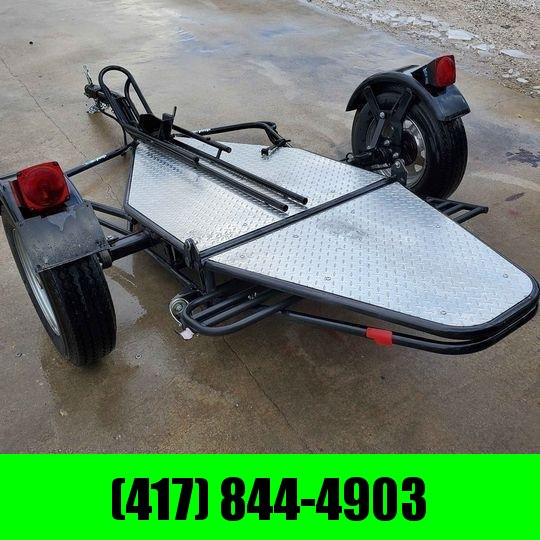 2004 KENDON SINGLE RAIL STAND UP MOTORCYCLE TRAILER........ 2004 KENDON SINGLE RAIL STAND UP MOTORCYCLE TRAILER........