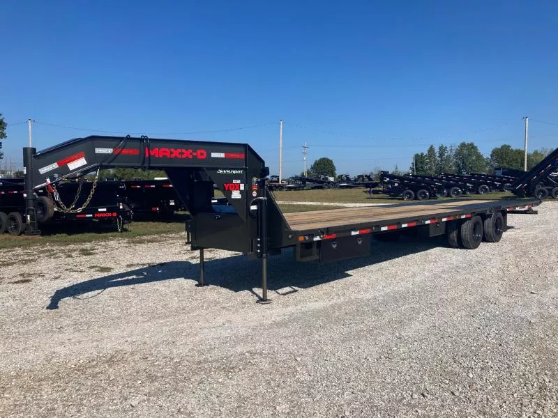 2026 MAXX-D 102X34 TANDEM 25.9K GN HYDROTAIL W/ HYDROJACKS, BLACKWOOD RUNNERS, DISC BRAKES, LOAD LIGHTS & WIRELESS REMOTE