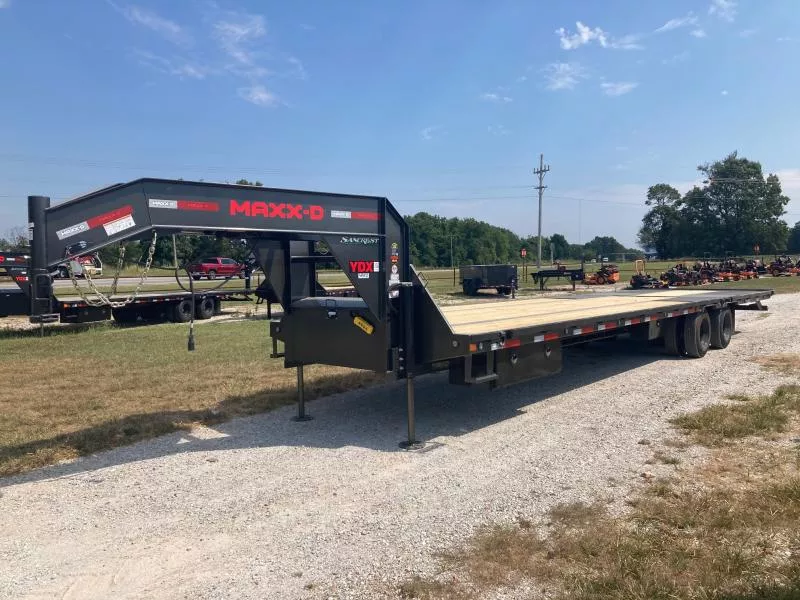 2026 MAXX-D 102X32 TANDEM 25.9K GN HYDROTAIL W/ HYDROJACKS, DISC BRAKES & WIRELESS REMOTE