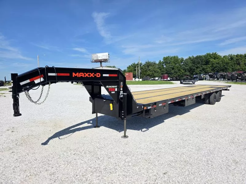 2026 MAXX-D 102 X 40 TDX TANDEM DUAL GN TILT W/ HYDRO JACKS/ TORQUE TUBE/ 15K AXLES