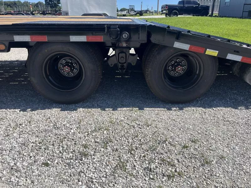 new Equipment / Flatbed Trailers Load Trail  for sale, in Rogersville, MO Thumbnail 3