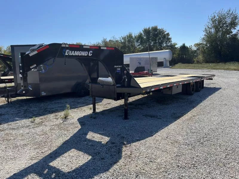 2026 102x32 25K Diamond C Hydrotail w/ Blackwood Tail/ 14ply Tires/ SRHD