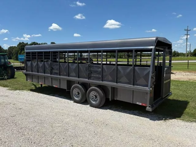 2025 Kodiak 2025 KODIAK GN STOCK TRAILER 6'8"X24X6'6X' TALL Stock / Stock Combo Trailer