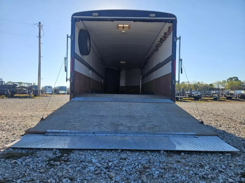 used Cargo (Enclosed) Trailers International  for sale, in Billings, MO Thumbnail 5