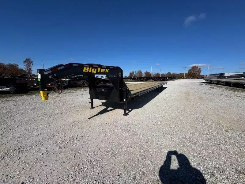 2026 Big Tex 102x40 Tandem 15.9K GN Straight Deck w/ Slide In Ramps