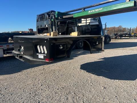 2023 CM TRUCK BED SK FITS CHEVY GMC LONG BED SINGLE WHEEL