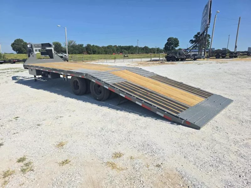 new Equipment / Flatbed Trailers Diamond C Trailers  for sale, in Rogersville, MO Thumbnail 3