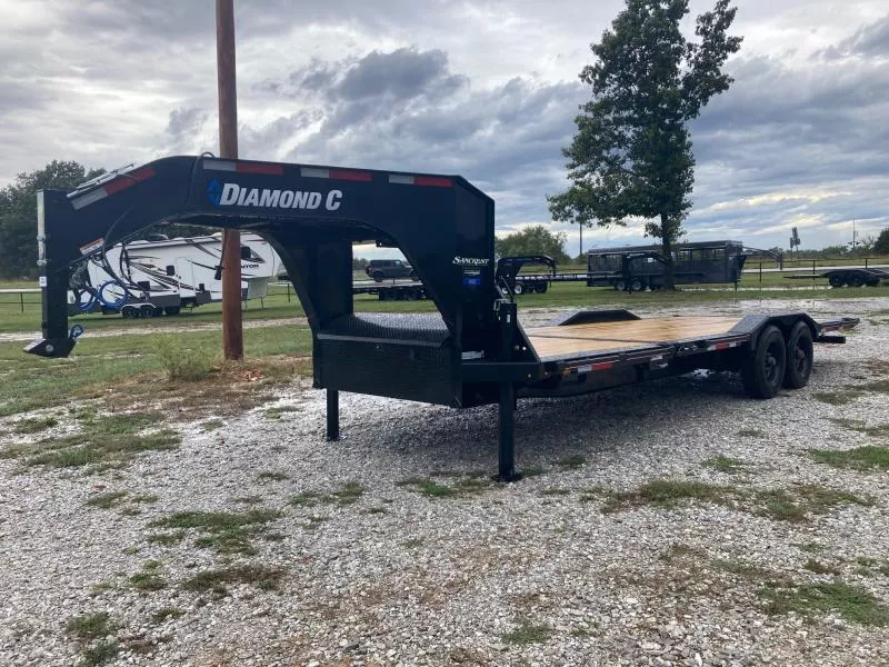2026 Diamond C 102X24 TANDEM GN GRAVITY/POWER TILT WITH 6' STATIONARY DECK, 18' TILT DECK & HYDROJACKS