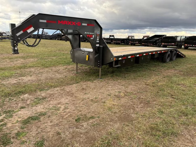 2026 MAXX-D 102x34 Tandem 40K GN Hydrotail W/ Hydro Jacks, Extra Tool Box, & Disc Brakes