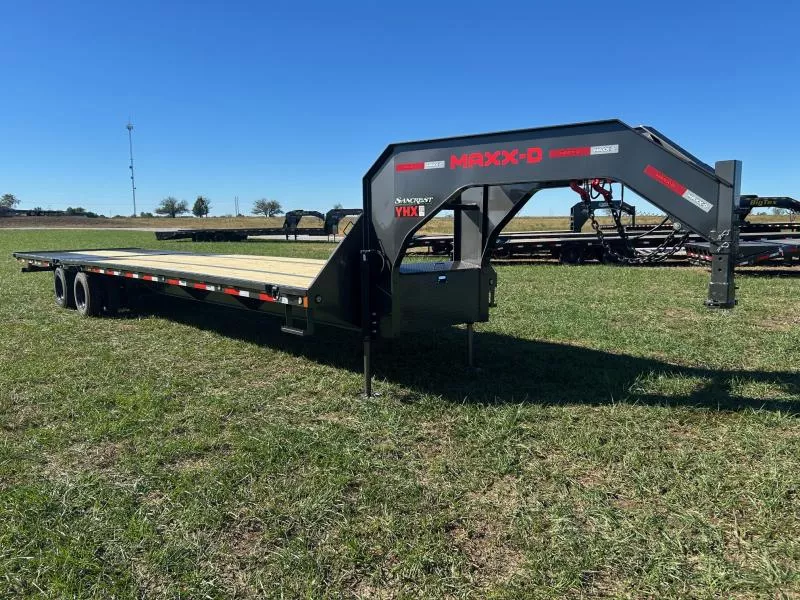2026 MAXX-D 102x36 Tandem 40K GN Hydrotail w/ Hydraulic Jacks & Tuff Wireless