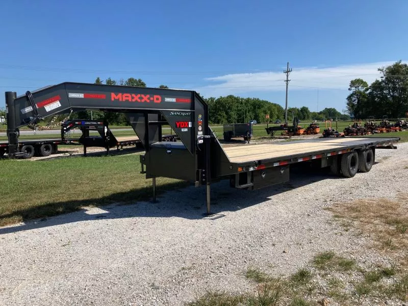2026 MAXX-D 102X32 TANDEM 25.9K GN HYDROTAIL W/ HYDROJACKS, SOLAR CHARGER, DISC BRAKES & WIRELESS REMOTE