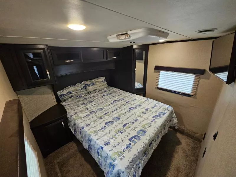 used Cargo (Enclosed) Trailers Dutchmen RV  for sale, in Billings, MO Thumbnail 5