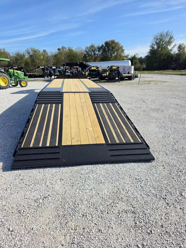 new Equipment / Flatbed Trailers Diamond C Trailers  for sale, in Rogersville, MO Thumbnail 3