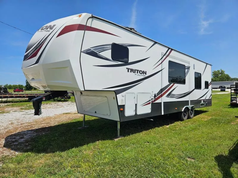 used Cargo (Enclosed) Trailers Dutchmen RV  for sale, in Billings, MO Thumbnail 7