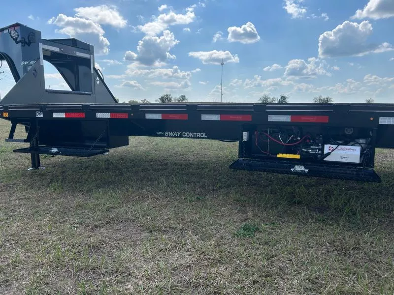 new Equipment / Flatbed Trailers Diamond C Trailers  for sale, in Diamond, MO Thumbnail 8