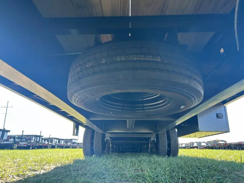 new Equipment / Flatbed Trailers Diamond C Trailers  for sale, in Diamond, MO Thumbnail 7