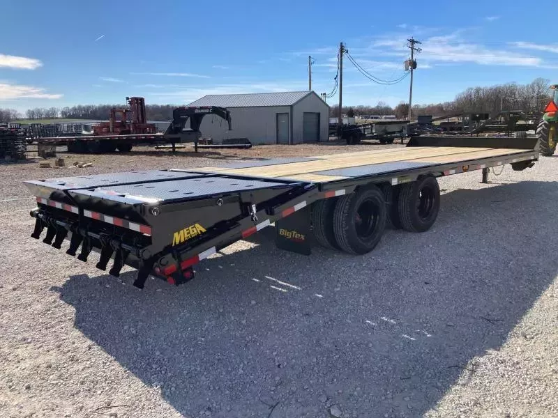 2025 Big Tex 102X25 TANDEM 23.9K DECKOVER PINTLE W/ MAX RAMPS
