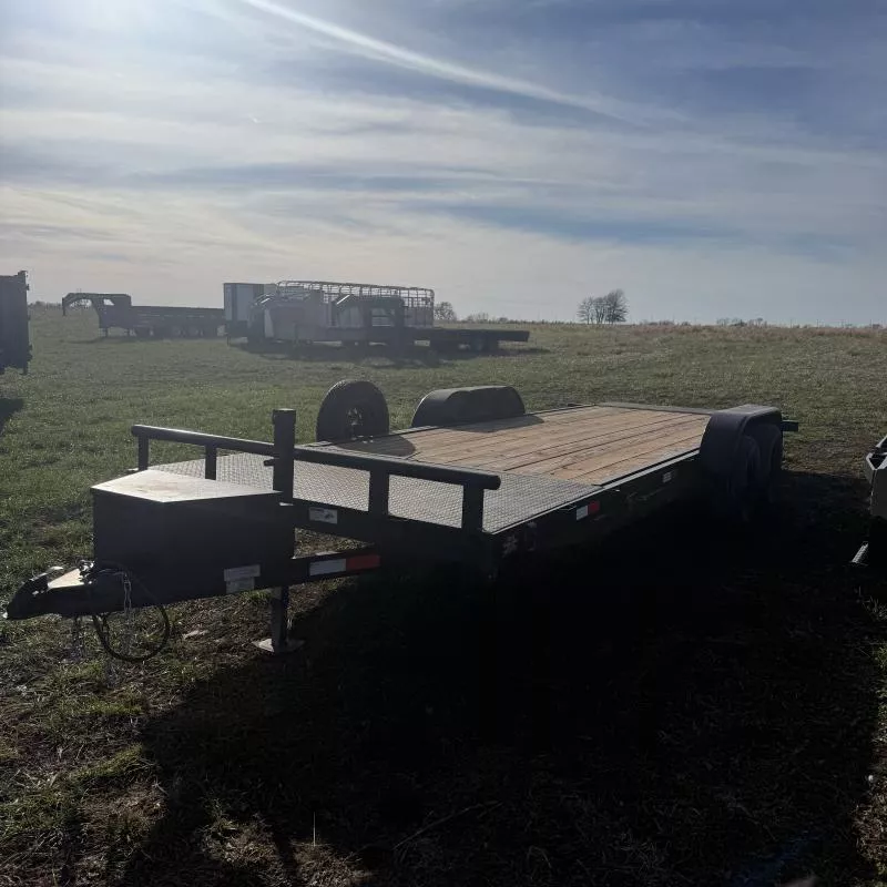 2021 STAG Trailers TANDEM GRAVITY TILT W / 4FT STATIONARY 82X22 Car Hauler