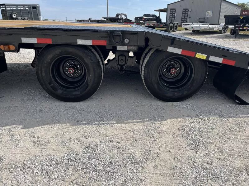 new Equipment / Flatbed Trailers Load Trail  for sale, in Rogersville, MO Thumbnail 3