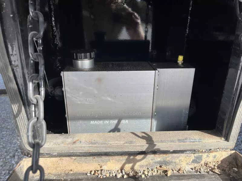 used Equipment / Flatbed Trailers Load Trail  for sale, in Rogersville, MO Thumbnail 6