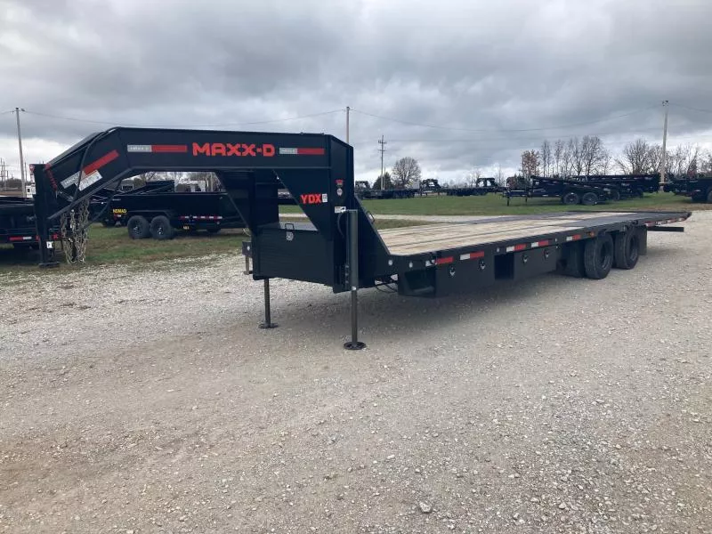 2023 MAXX-D 102X32 TANDEM 25.9K GN HYDROTAIL W/ HYDROJACKS, BLACKWOOD RUNNER & SIDE TOOL BOXES