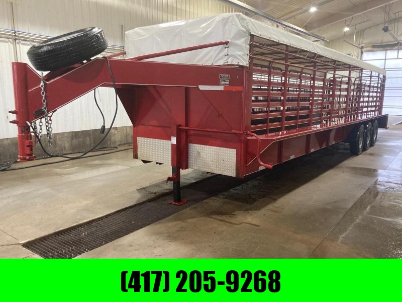 2020 Easy Rider 6'8x32 Triple Axle Livestock Trailer 2020 Easy Rider 6'8x32 Triple Axle Livestock Trailer