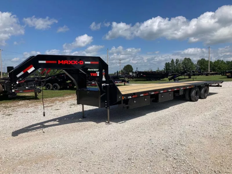 2026 MAXX-D 102X34 TANDEM 40K GN HYDROTAIL W/ HYDROJACKS, BLACKWOOD RUNNERS, DISC BRAKES & WIRELESS REMOTE