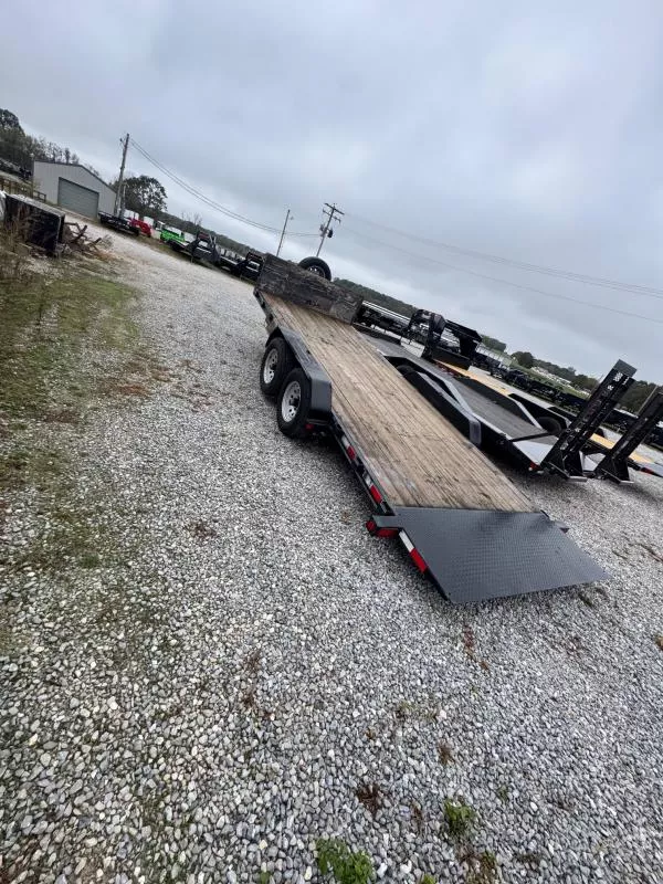 used Car Haulers / Racing Trailers PJ Trailers  for sale, in Billings, MO Thumbnail 7