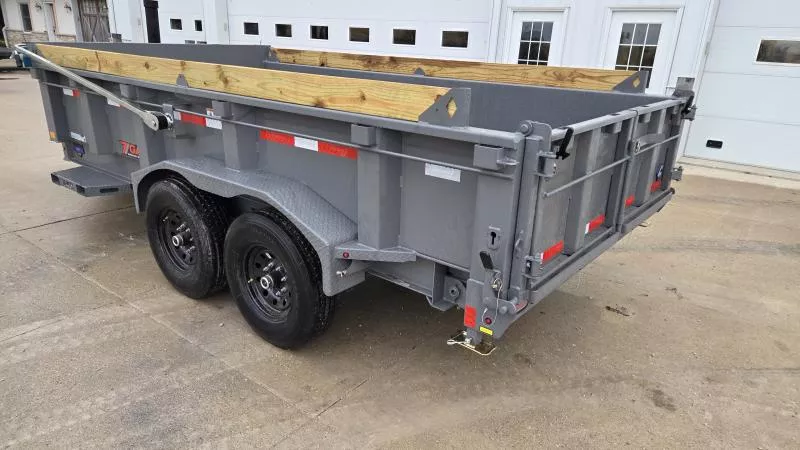 new Dump Trailers Diamond C Trailers  for sale, in Cresco, IA Thumbnail 3