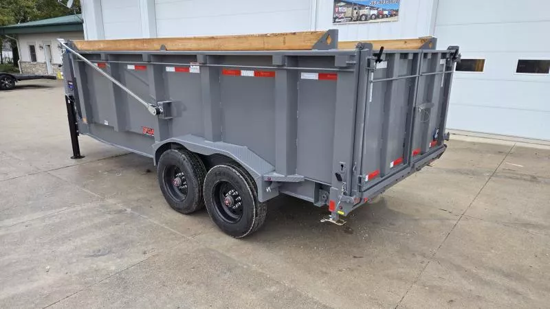 new Dump Trailers Diamond C Trailers  for sale, in Cresco, IA Thumbnail 3