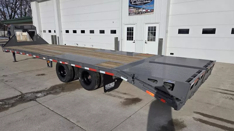 new Equipment / Flatbed Trailers Diamond C Trailers  for sale, in Cresco, IA Thumbnail 3