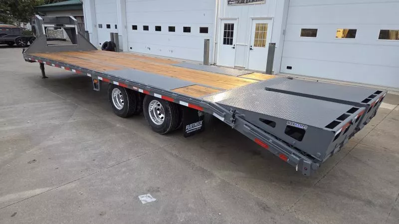 new Equipment / Flatbed Trailers Diamond C Trailers  for sale, in Cresco, IA Thumbnail 3