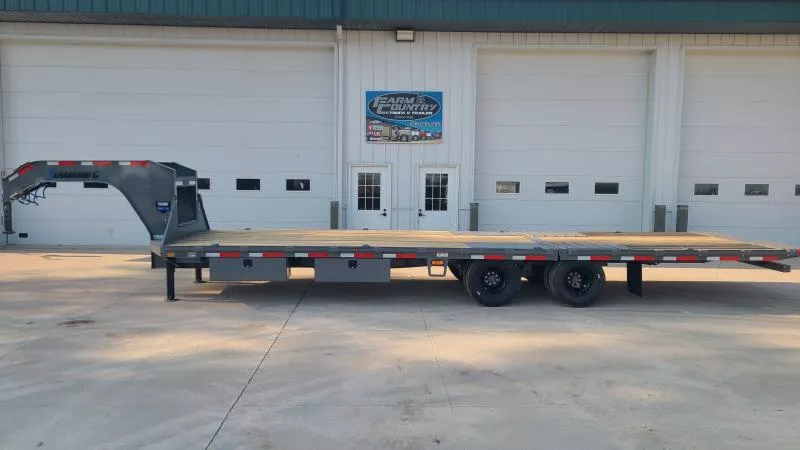 2025 Diamond C Trailers FMAX210 30FT Flatbed Trailer Te8FH6qajg8j
