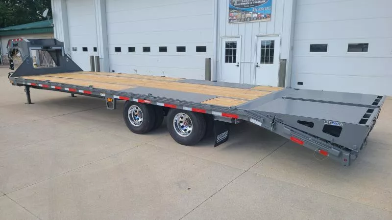 new Equipment / Flatbed Trailers Diamond C Trailers  for sale, in Cresco, IA Thumbnail 3