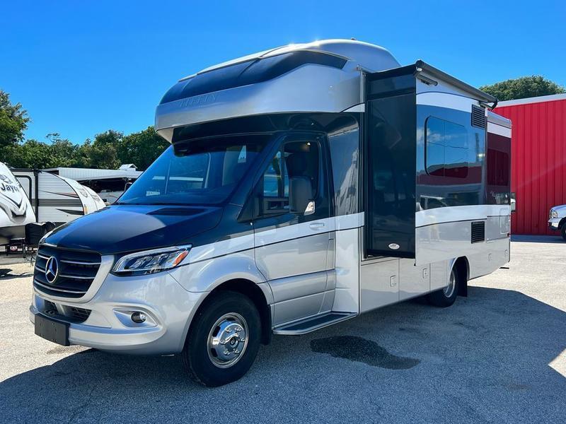 2020 Tiffin Motorhomes Wayfarer 24 TW 2020 Tiffin Motorhomes Wayfarer 24 TW