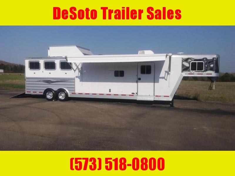 2017 Featherlite 8581 3 Horse Trailer (LIKE NEW) 2017 Featherlite 8581 3 Horse Trailer (LIKE NEW)