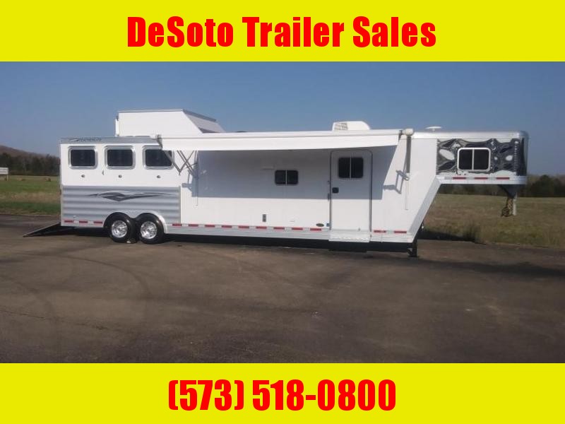 2017 Featherlite 8581 3 Horse Trailer (LIKE NEW) 2017 Featherlite 8581 3 Horse Trailer (LIKE NEW)